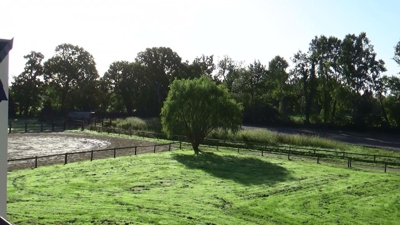 Les Grands Chenes Hotell Remilly-les-Marais Eksteriør bilde